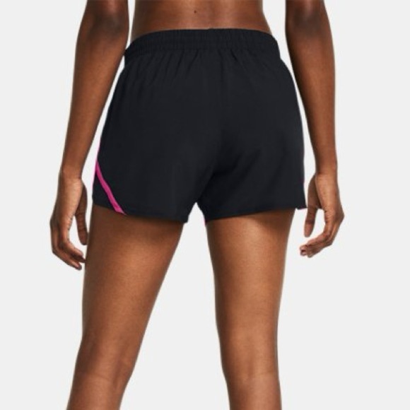 NWT Medium Under Armour Black & Pink Athletic Shorts Moisture-Wicking Fabric - Picture 6 of 13
